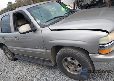 2001 Chevrolet Tahoe Lt из США, поврежденный, VIN 1GNEC13T51J213070